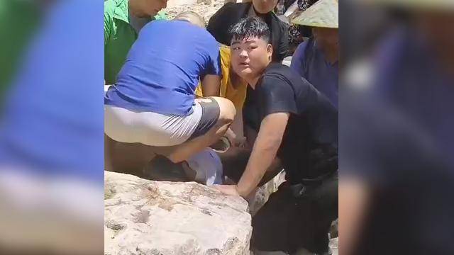 象·暖流｜卖凉皮时顺手救人 这份荣誉你值得！(图3)